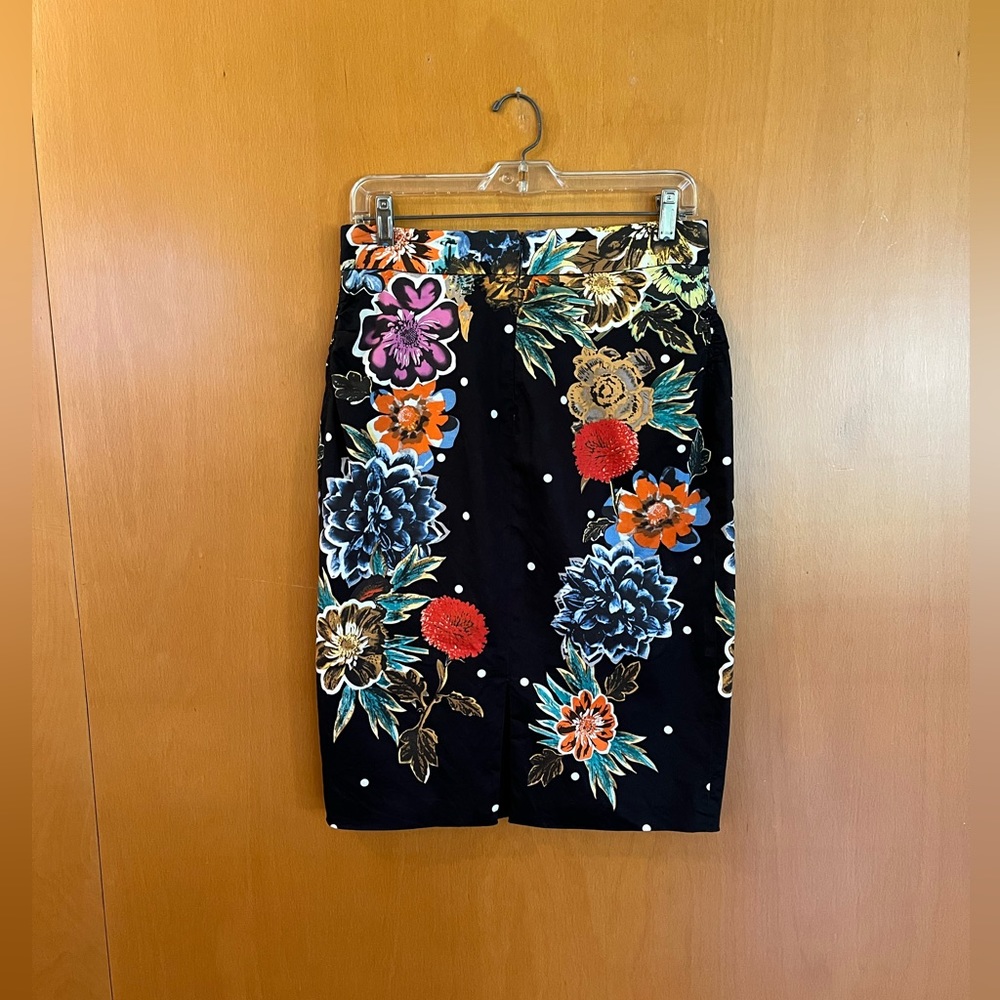 Anthropologie Baraschi Floral Pencil Skirt size 6